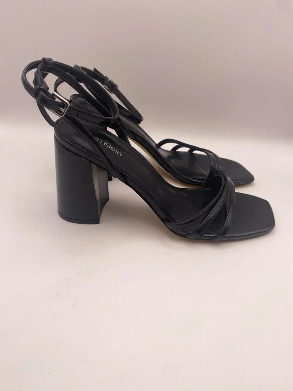 Calvin Klein Womens Quiva Black Strap Heel Sandal Sz 10